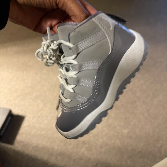 Jordan 11 cool grey - Picture 2 of 3